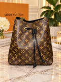 Authentic Louis Vuitton NéoNoé MM Monogram Canvas Bucket Bag – Black